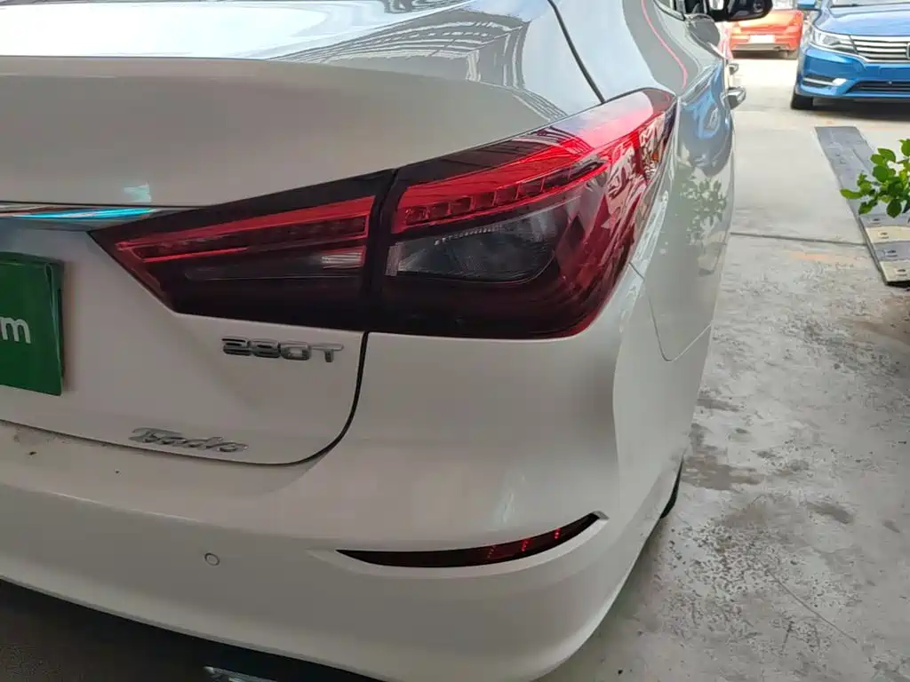 Changan Eado 2019 2019 Blue Whale Edition 280T GDI DCT Power Speed