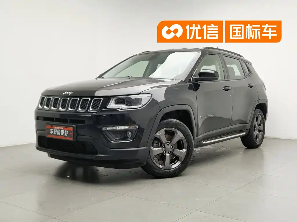 Фото 1 - Jeep Compass