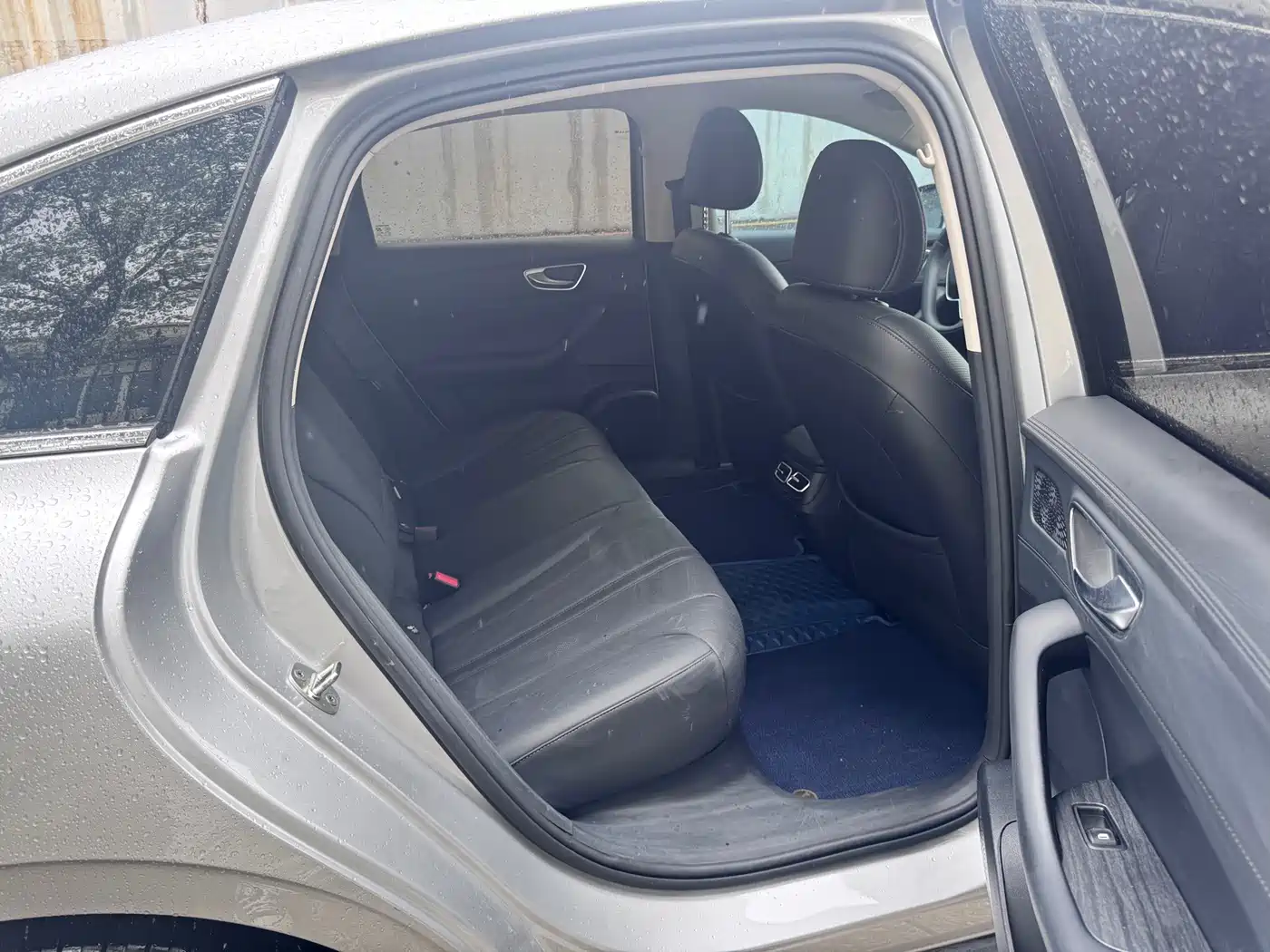 Roewe D7 2025 2025 DMH 125km World Champion Edition