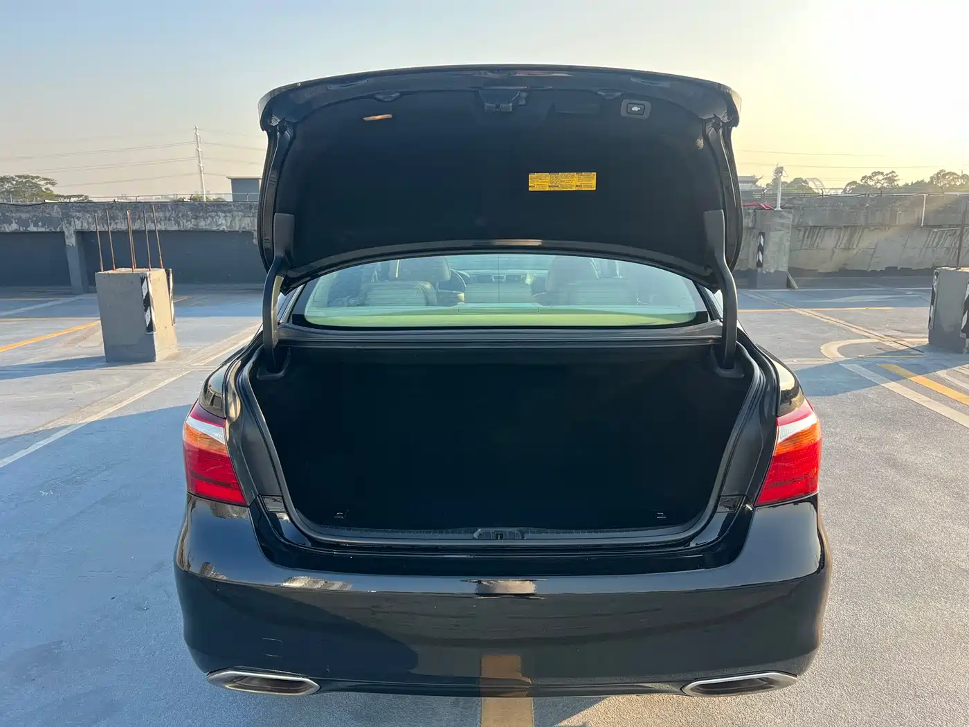 Фото 22 - Lexus LS