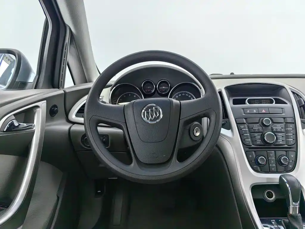 Фото 11 - Buick Excelle