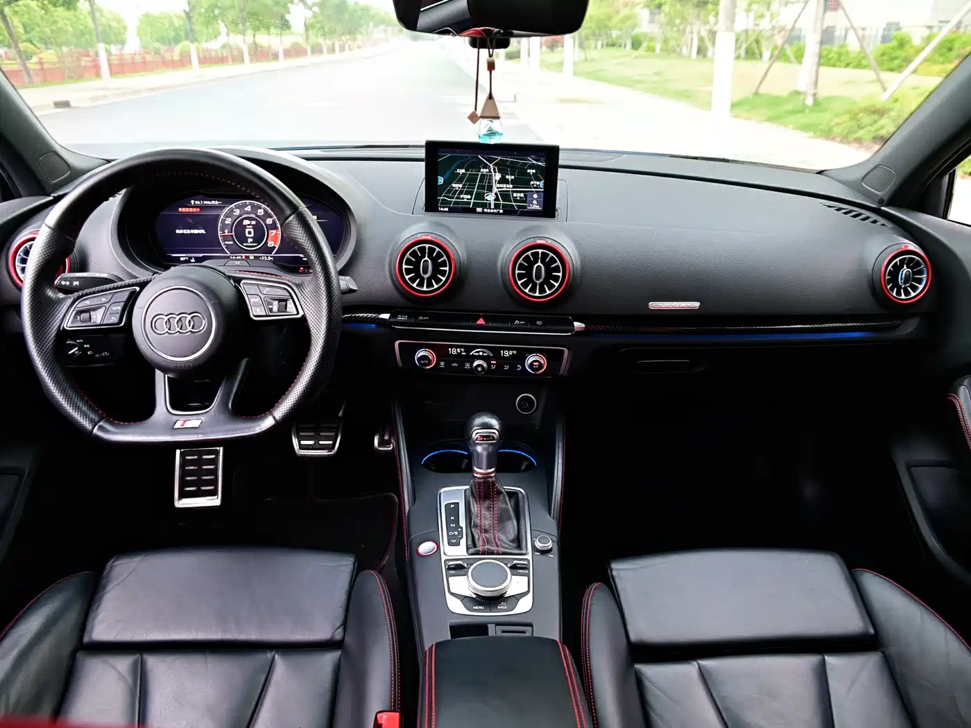Audi S3 2019 Audi S3 2.0T Limousine фото 19
