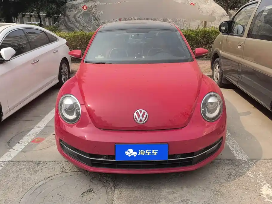 Photo 2 - Volkswagen Beetle