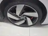 Фото 6 - Volkswagen Golf GTI