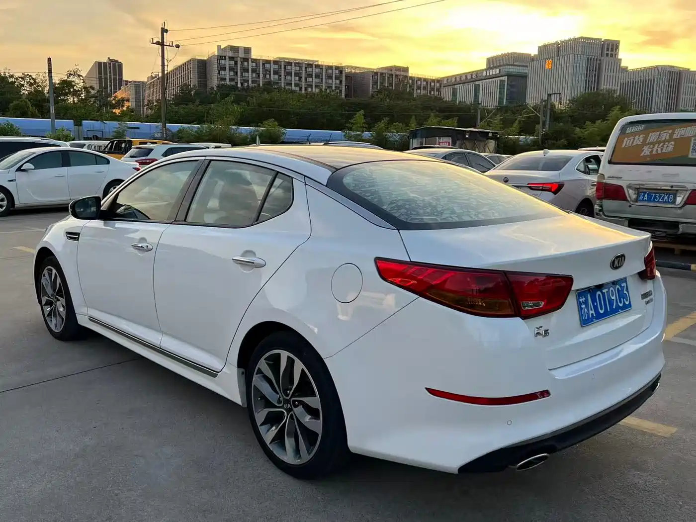 Kia K5 2015 2014 2.0L Automatic LUXURY