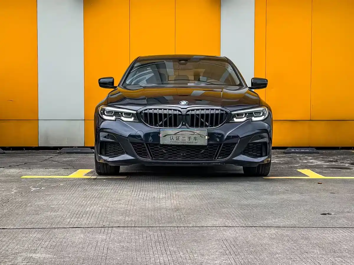 BMW 3-SERIES