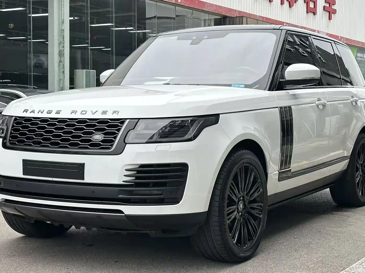 Land Rover Range Rover 2018 3.0 SC V6 Golden Age Edition