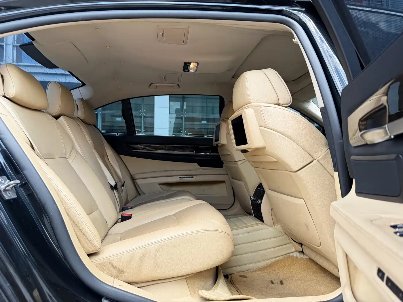 Photo 12 - BMW 7 Series