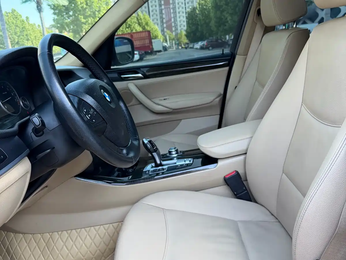 BMW X3 (Import) 2013 xDrive20i Luxury фото 8