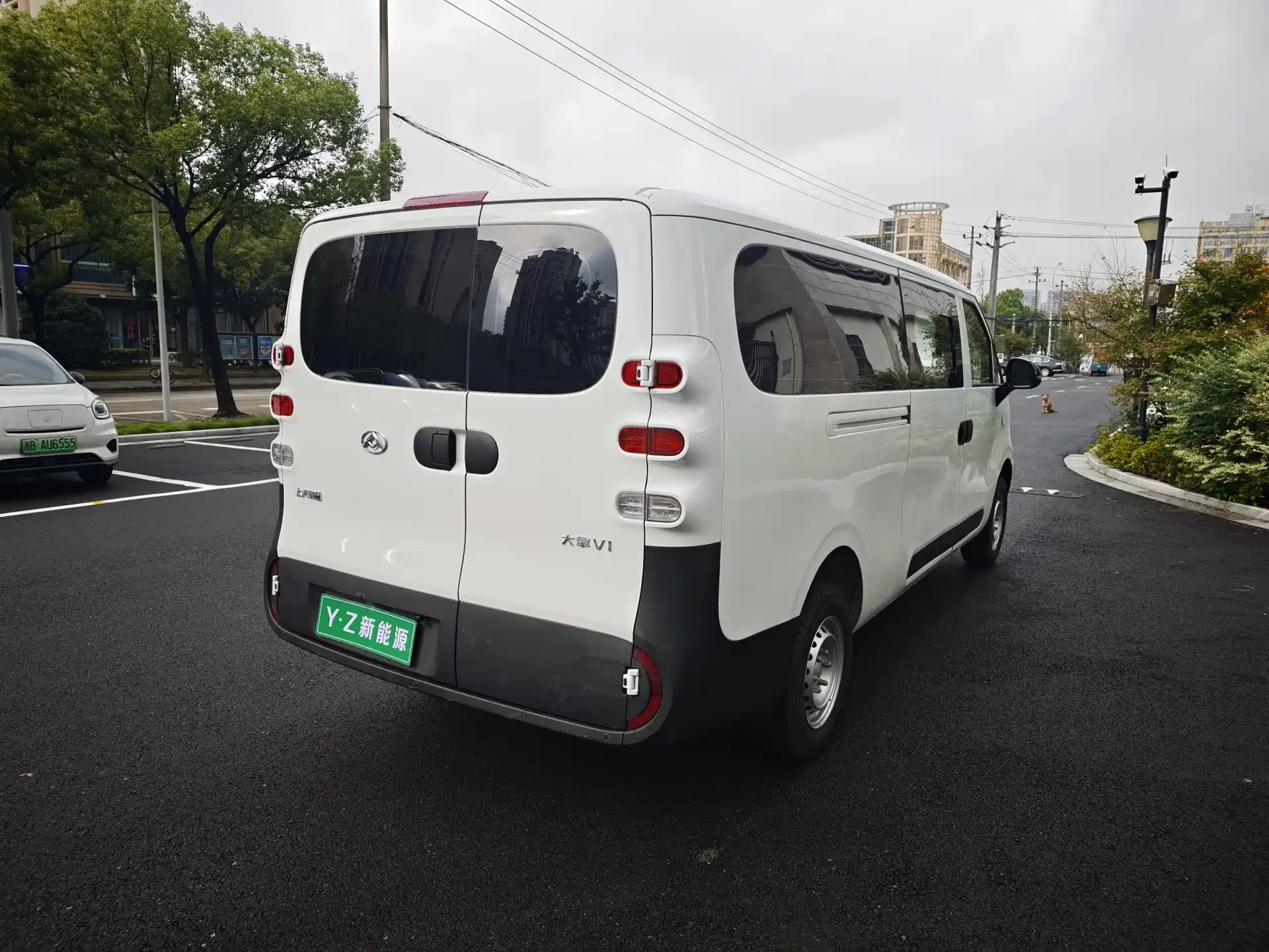 Фото 14 - Maxus Dana V1