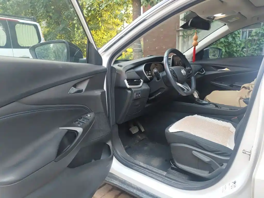 Photo 11 - Buick Encore
