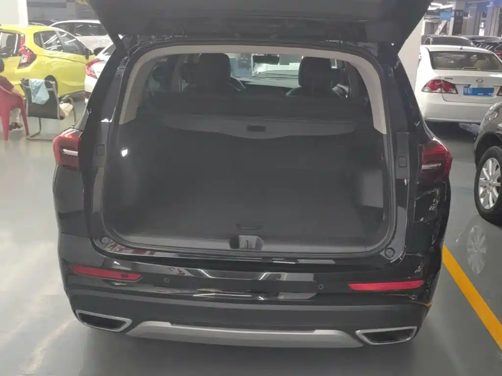 Photo 19 - Buick Envision Plus