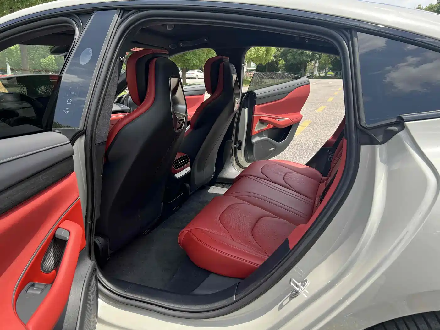 Xiaomi Auto Xiaomi SU7 2024 AWD Extended Range Advanced Smart Driving Max Edition фото 5