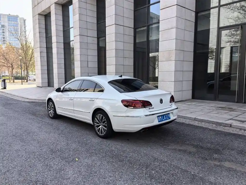 Volkswagen FAW-Volkswagen CC 2016 Model 1.8TSI Luxury фото 6