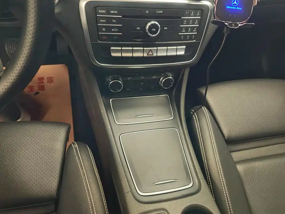 Mercedes-Benz GLA 2018 GLA 200 Dynamic фото 16