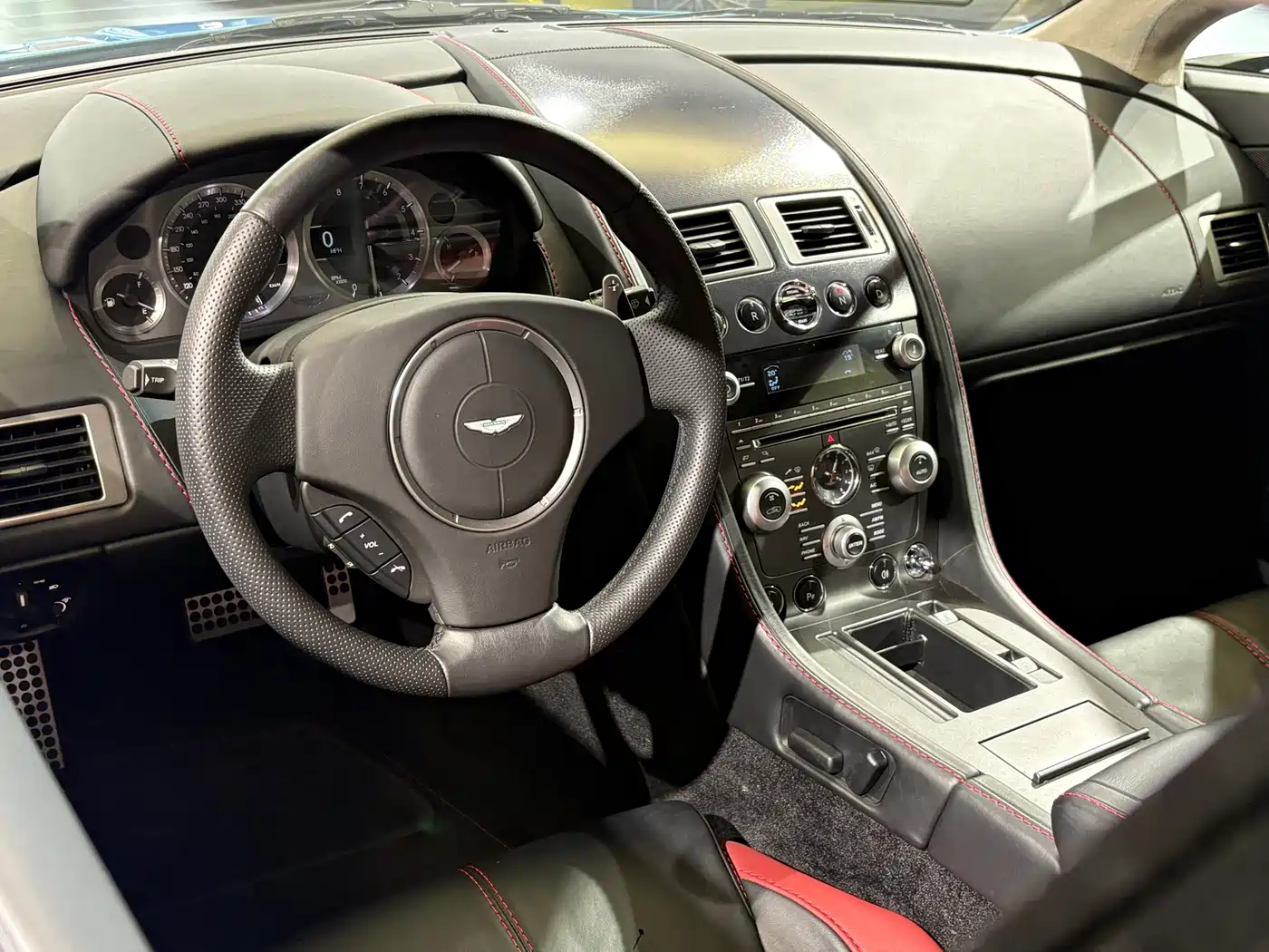 Aston Martin V8 Vantage 2010 2011 4.7L Sportshift Coupe