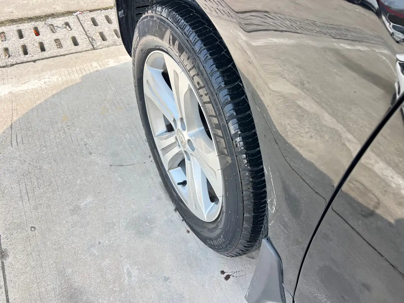 Toyota Highlander 2011 2.7L 2WD 7-seat Luxury Navigation фото 5