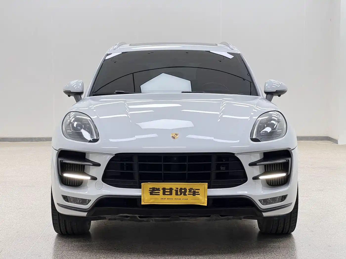 Porsche Macan 2014 Macan Turbo 3.6T фото 3