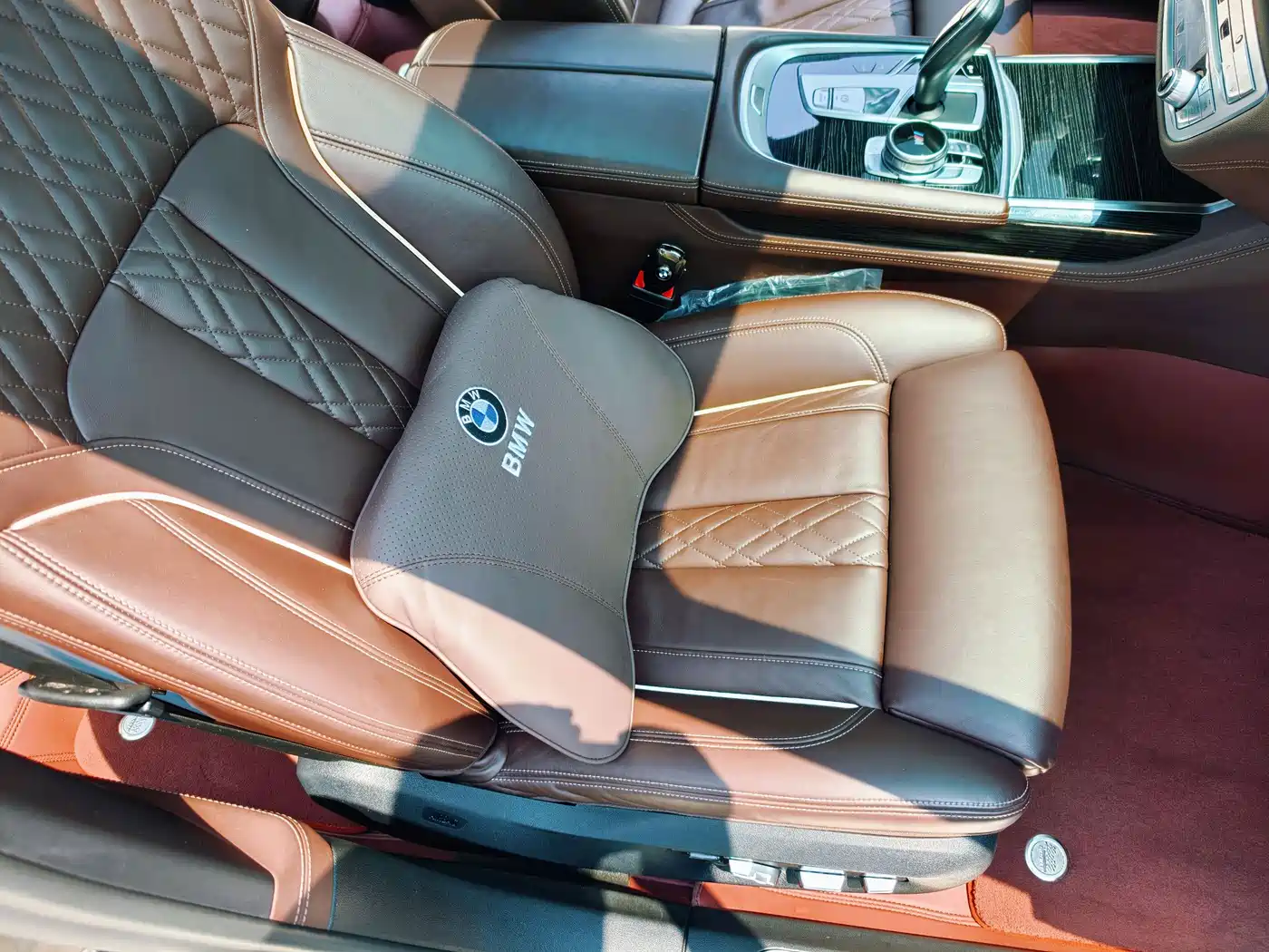 Photo 17 - BMW 7 Series