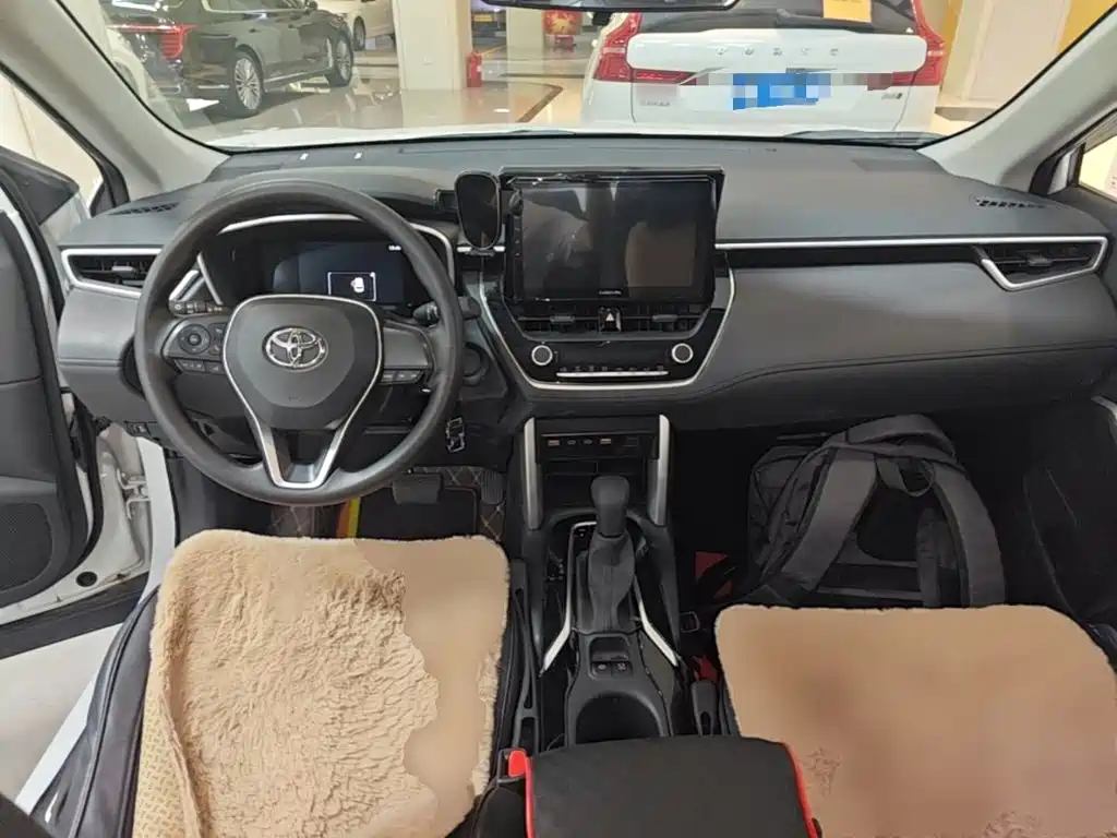 Toyota Frontlander 2025 2024 2.0L CVT Elite Plus Edition