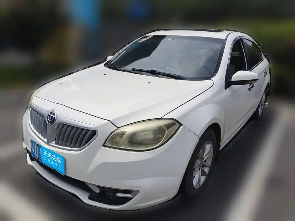 Zhonghua H330 2013 2013 1.5L Automatic Luxury