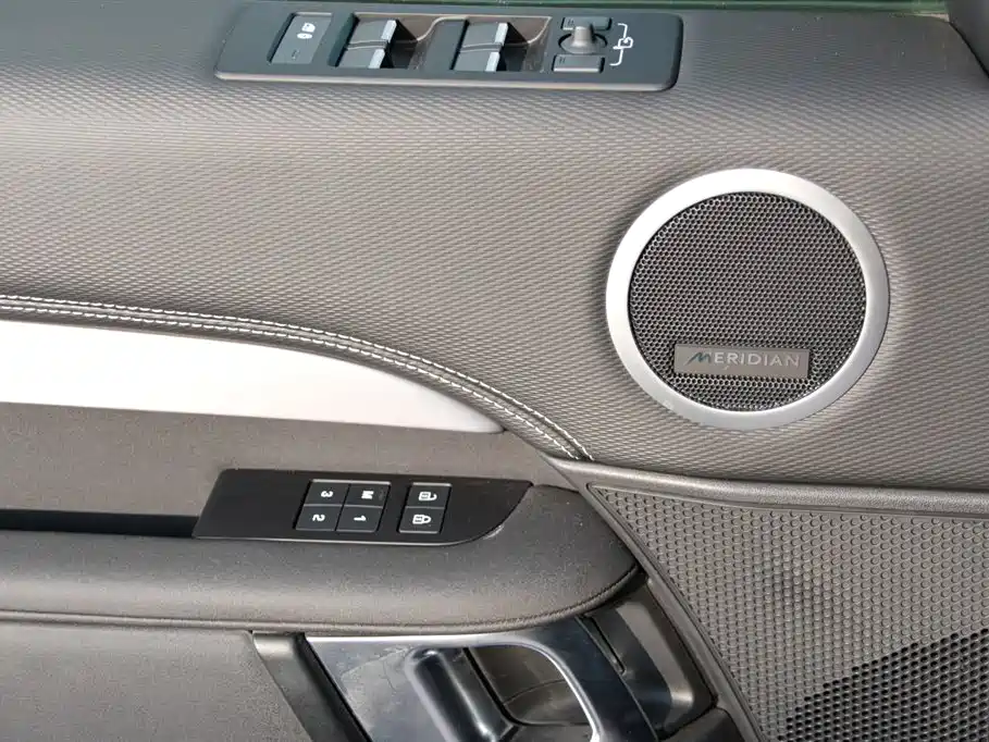 Land Rover Discovery 2025 2025 360PS Dynamic SE