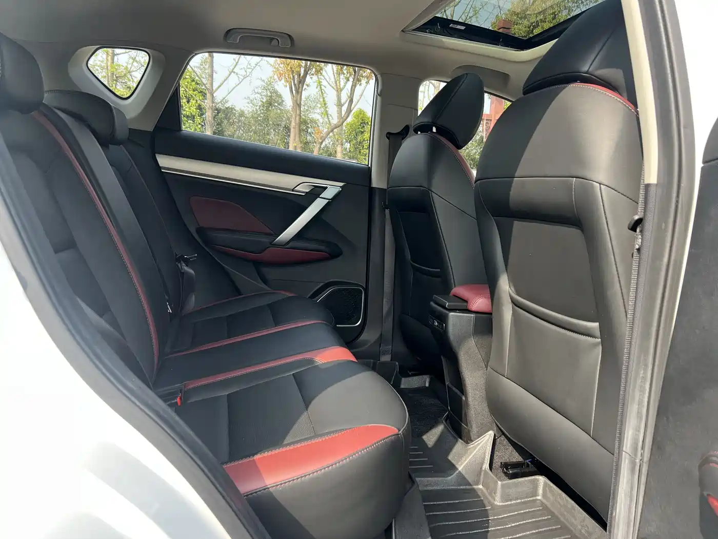 GEELY AUTOMOBILE BINYUE