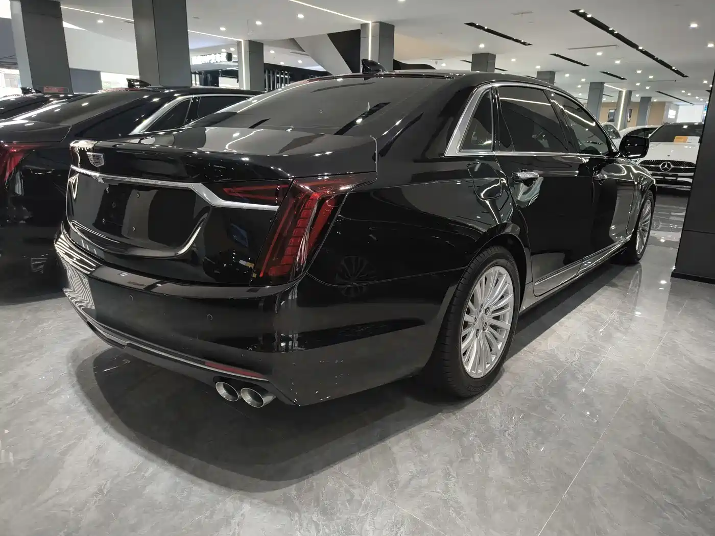 CADILLAC CT6