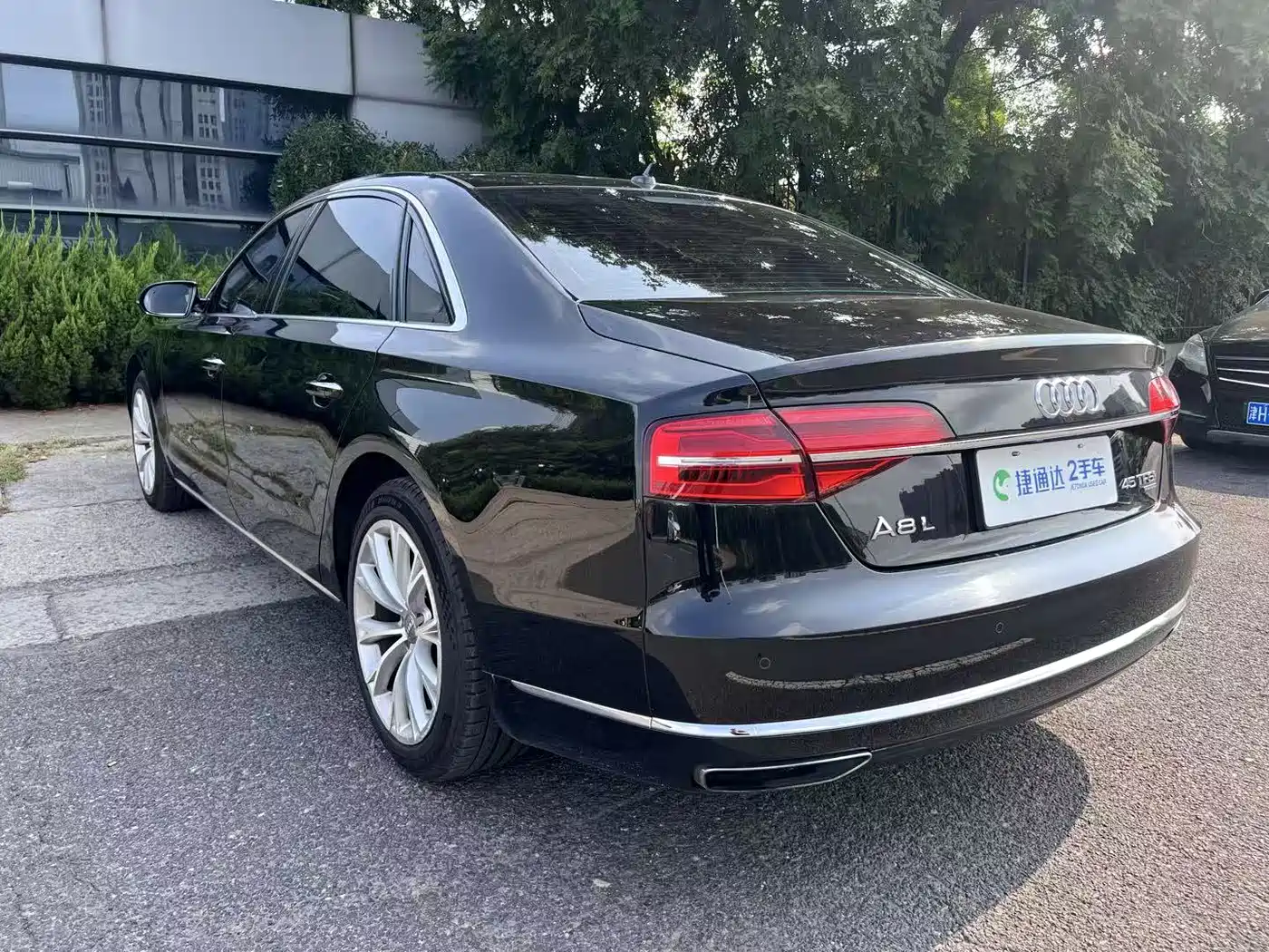 Фото 6 - Audi A8