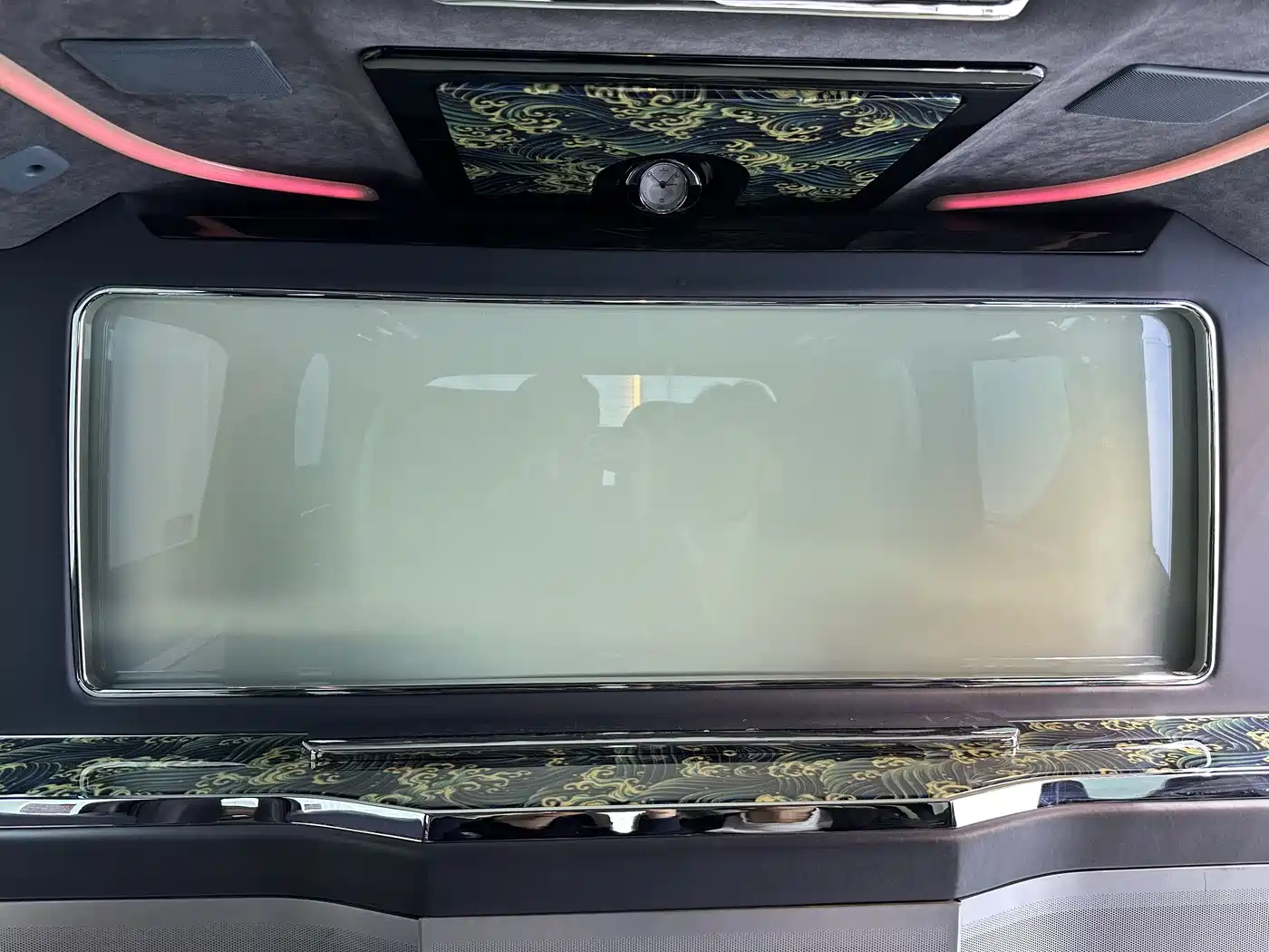 Toyota Alphard 2018 3.5L Luxury фото 19