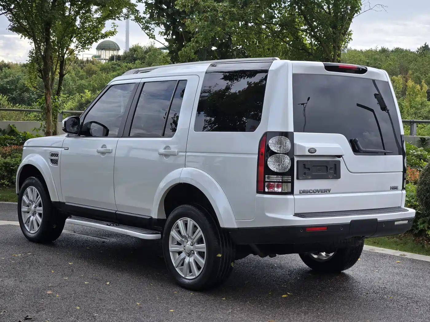Land Rover Discovery 2015 3.0 SDV6 HSE Diesel фото 5