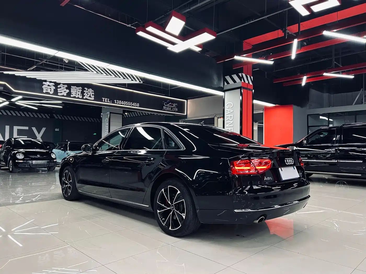 Photo 5 - Audi A8