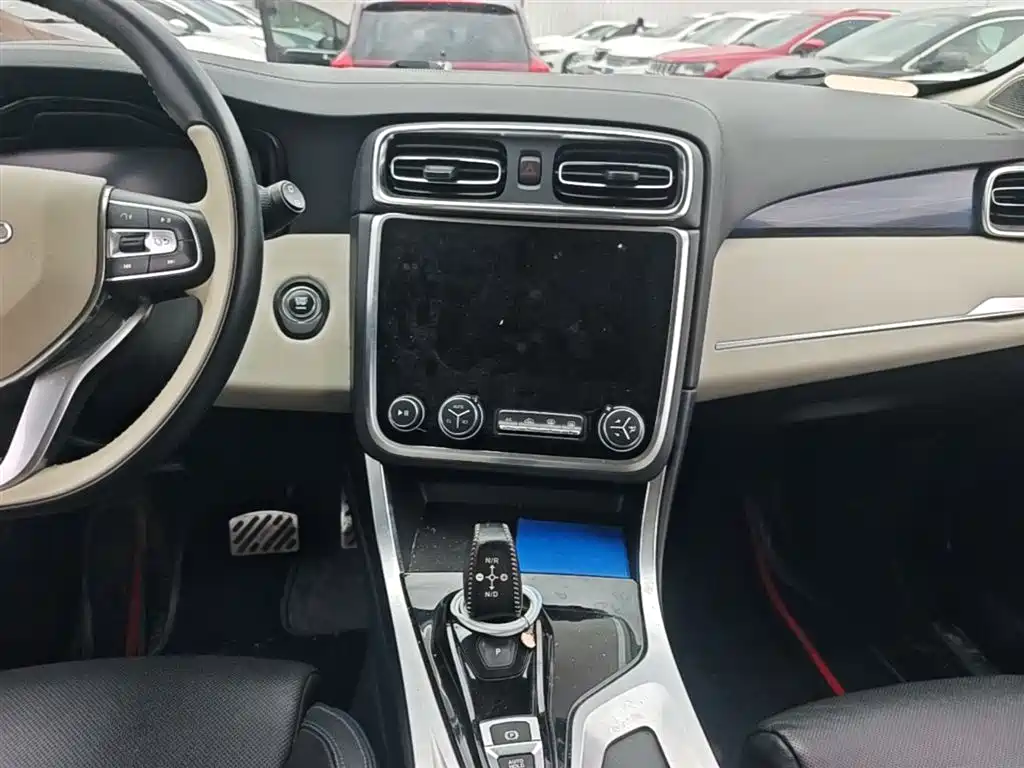 Lynk & Co 01 2019 2.0T 2WD Pro Edition China V фото 9