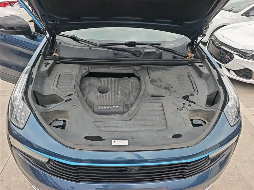 Lynk & Co 01 2019 2.0T 2WD Pro Edition China V фото 16