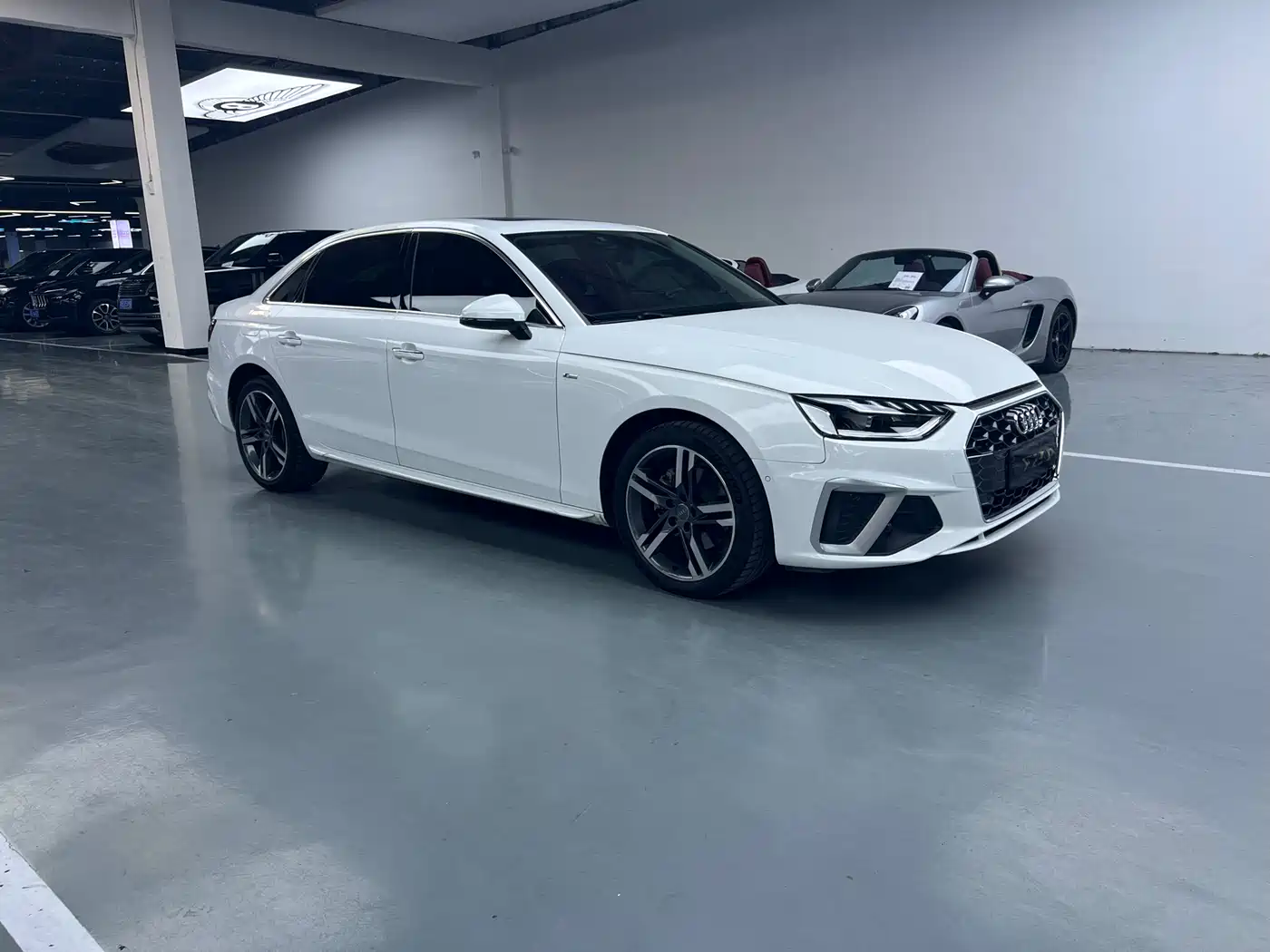 Audi A4L 2020 40 TFSI Luxury Dynamic фото 3