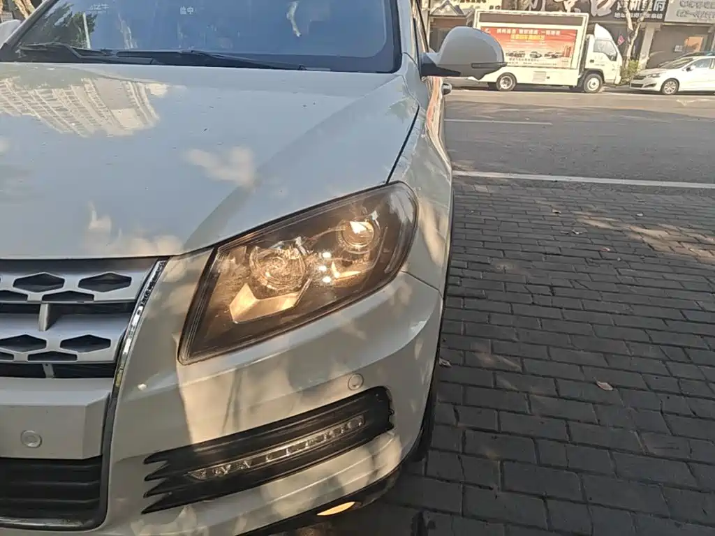 Yema Auto Yema T70 2016 2016 Upgrade 1.5T Manual Luxury