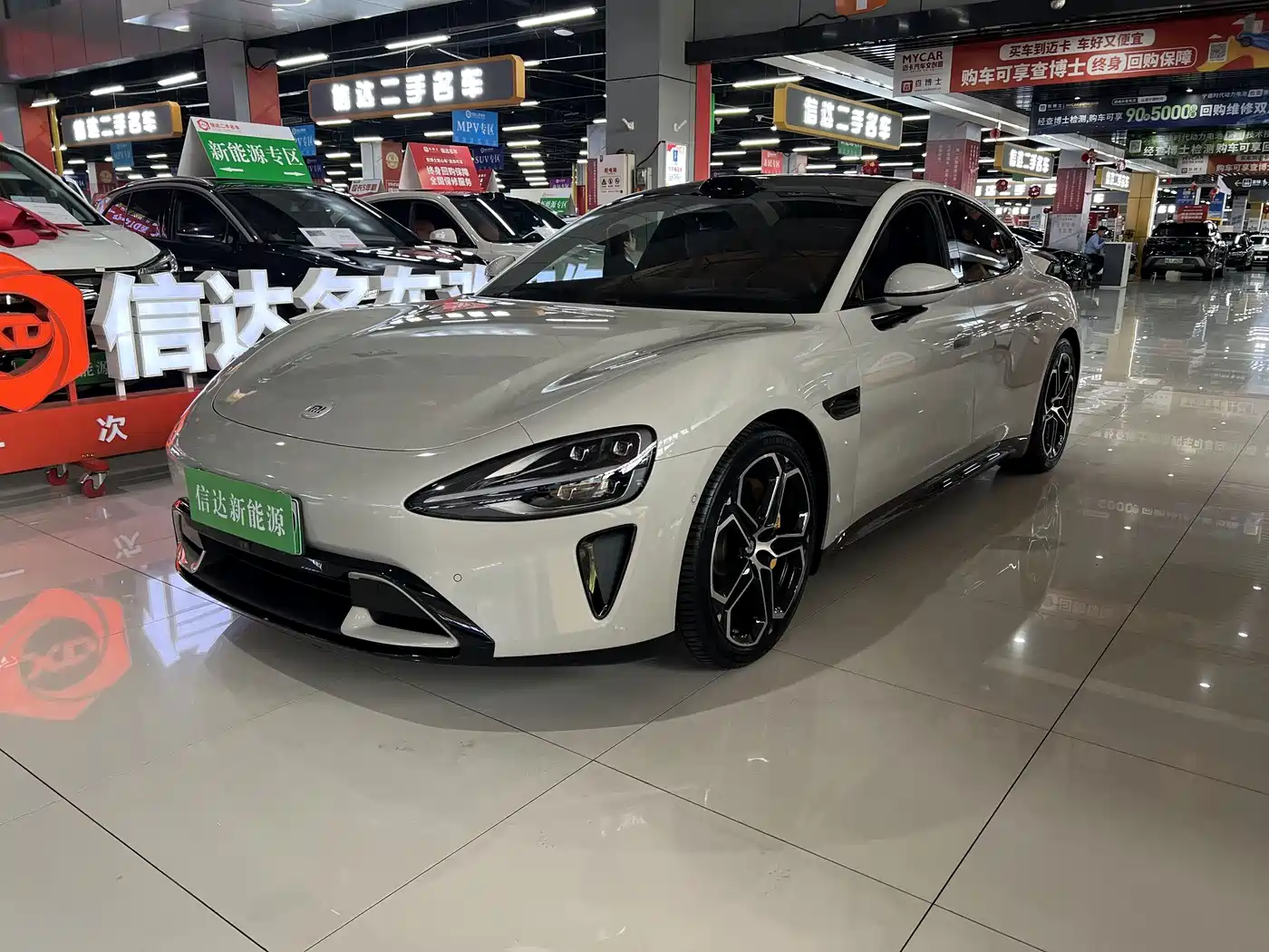 Xiaomi SU7 2024