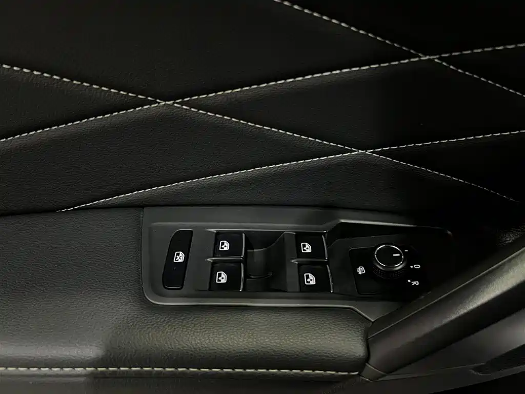 Volkswagen Tiguan L 2023 280TSI 2WD Trend Limited Edition фото 10