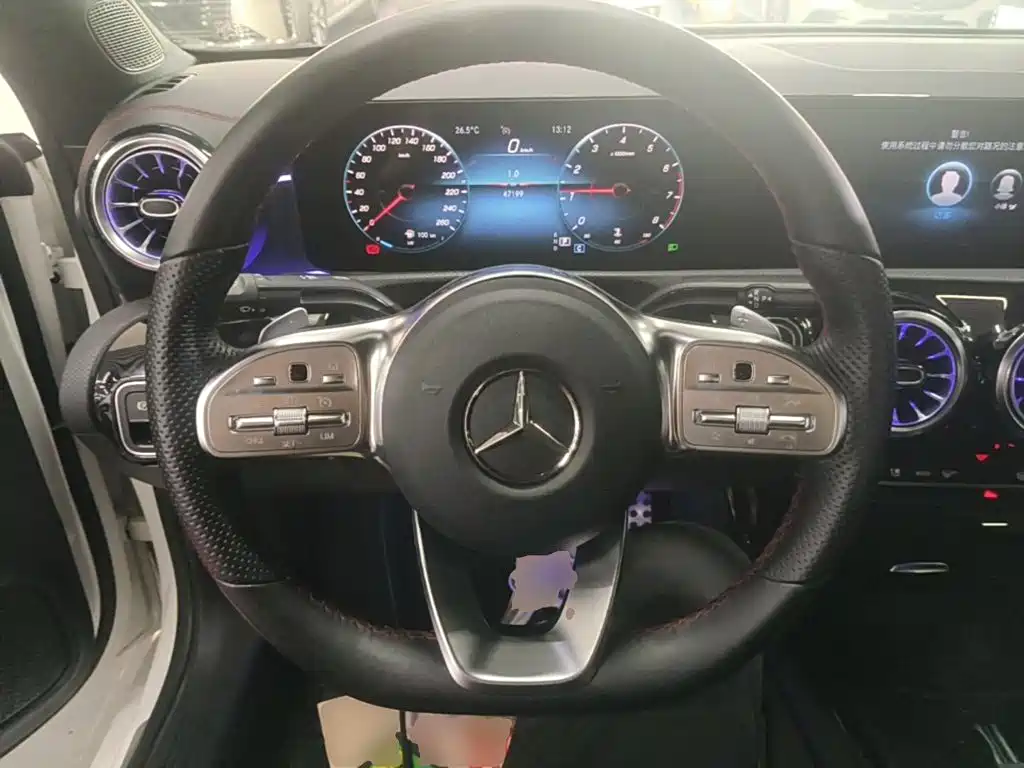 MERCEDES-BENZ CLA (IMPORT)