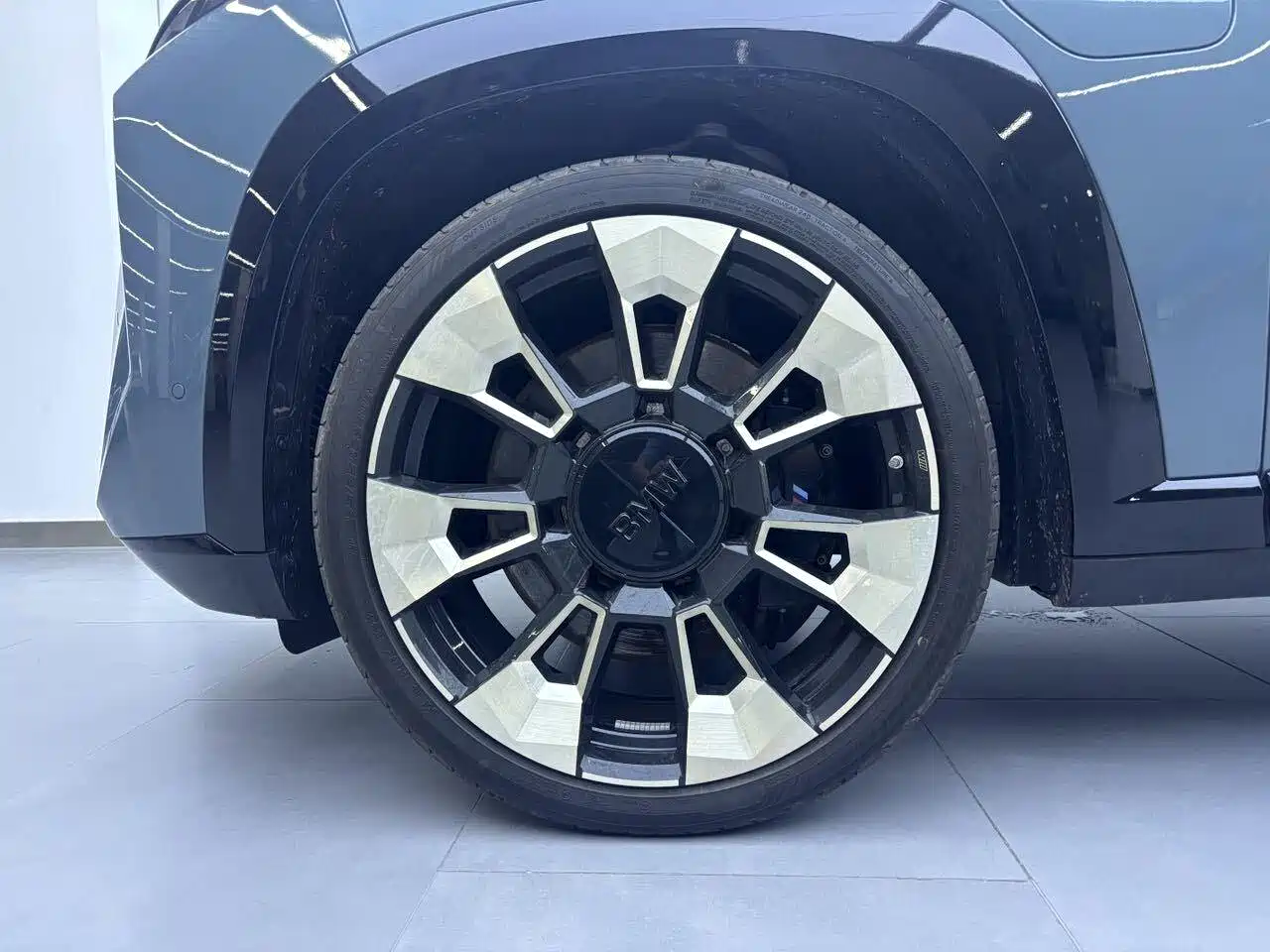 BMW XM 2024 2023 Model Base