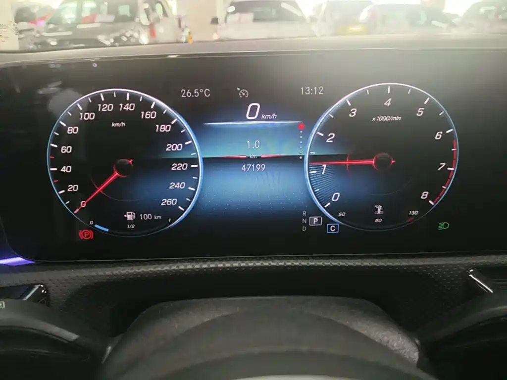 MERCEDES-BENZ CLA (IMPORT)
