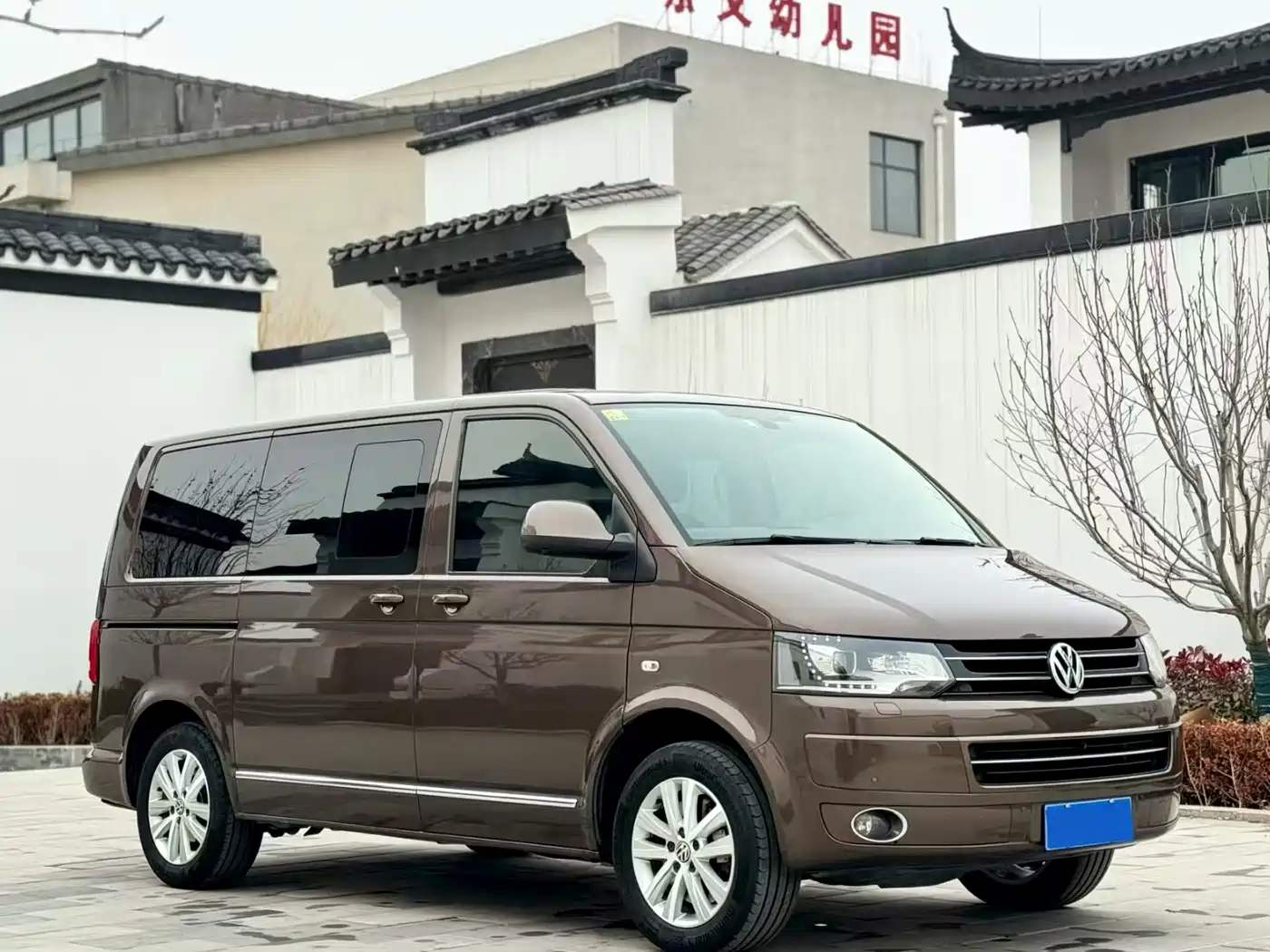 Volkswagen Multivan 2012 2.0TSI 2WD Luxury Edition фото 3
