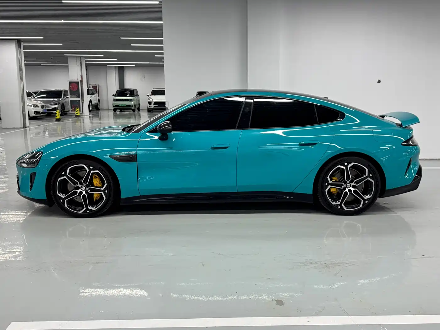 XIAOMI CAR XIAOMI SU7