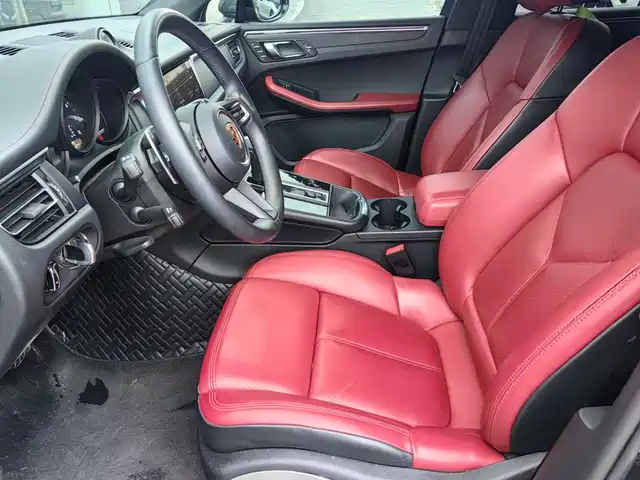 Porsche Macan 2023 Macan 2.0T — фото 4