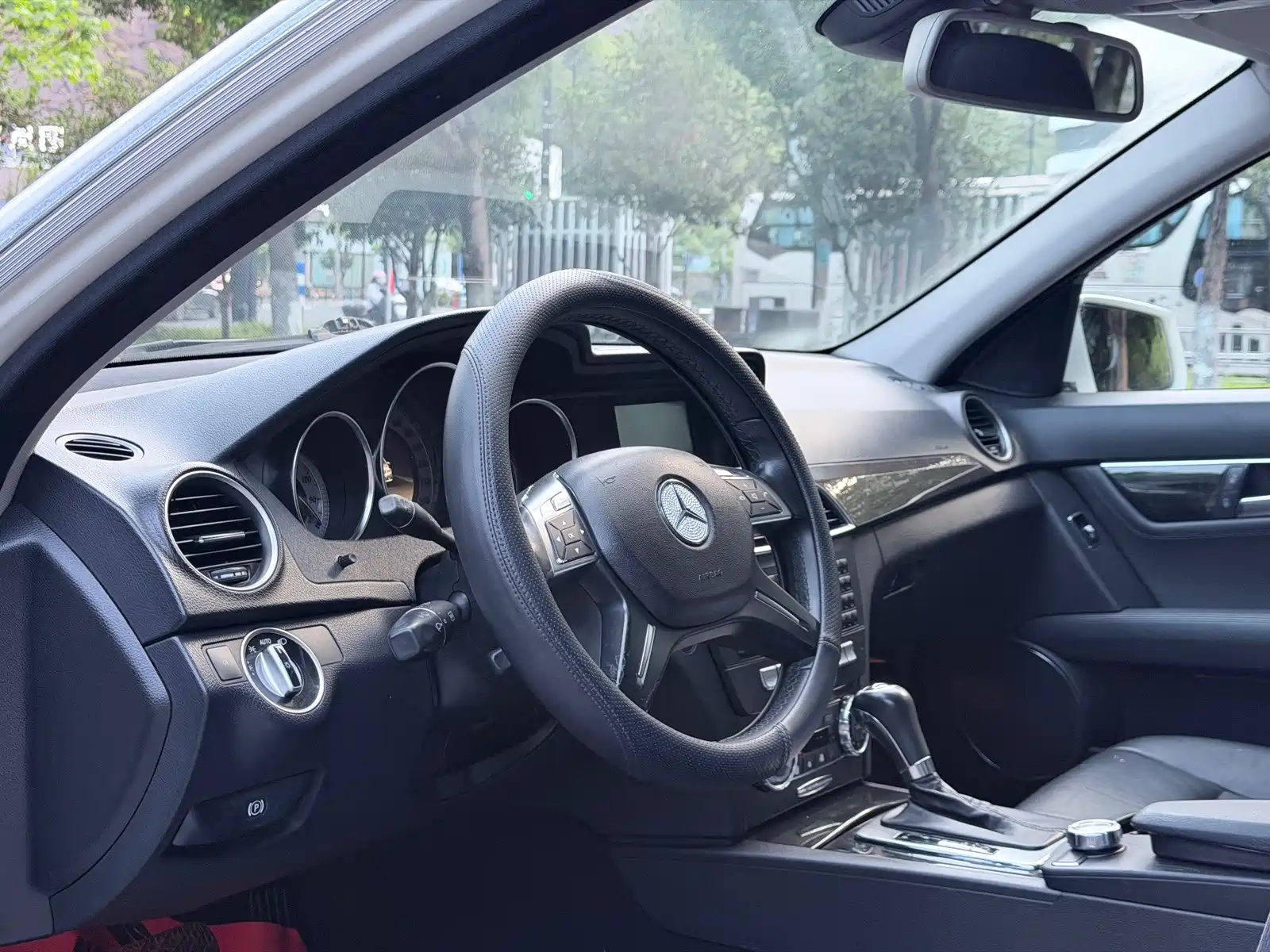 Фото 4 - Mercedes-Benz C-Class