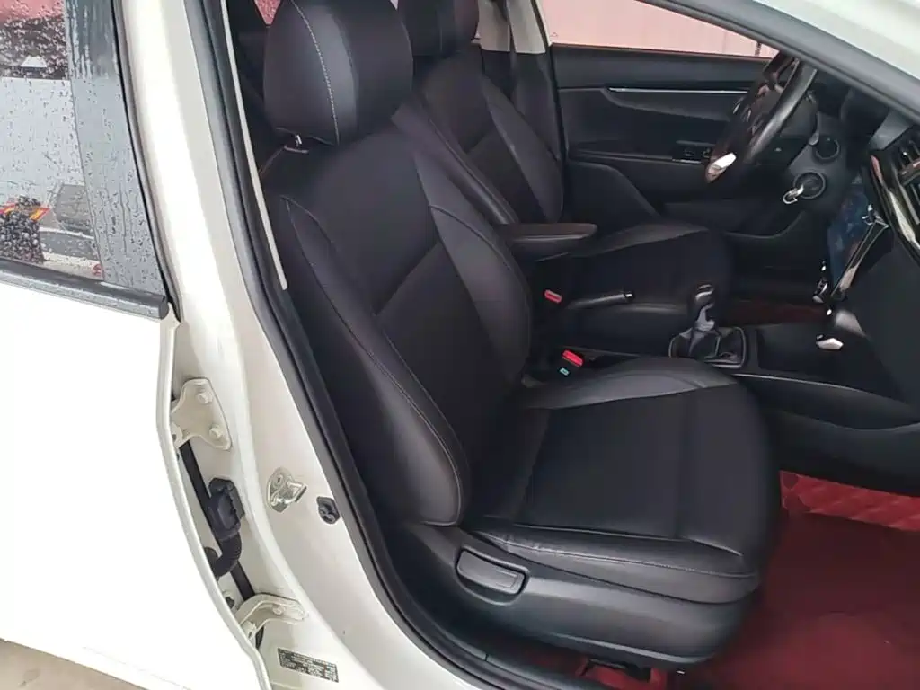 Kia K2 2018 2017 Sedan 1.4L MT 15th Anniversary Special Edition GLS