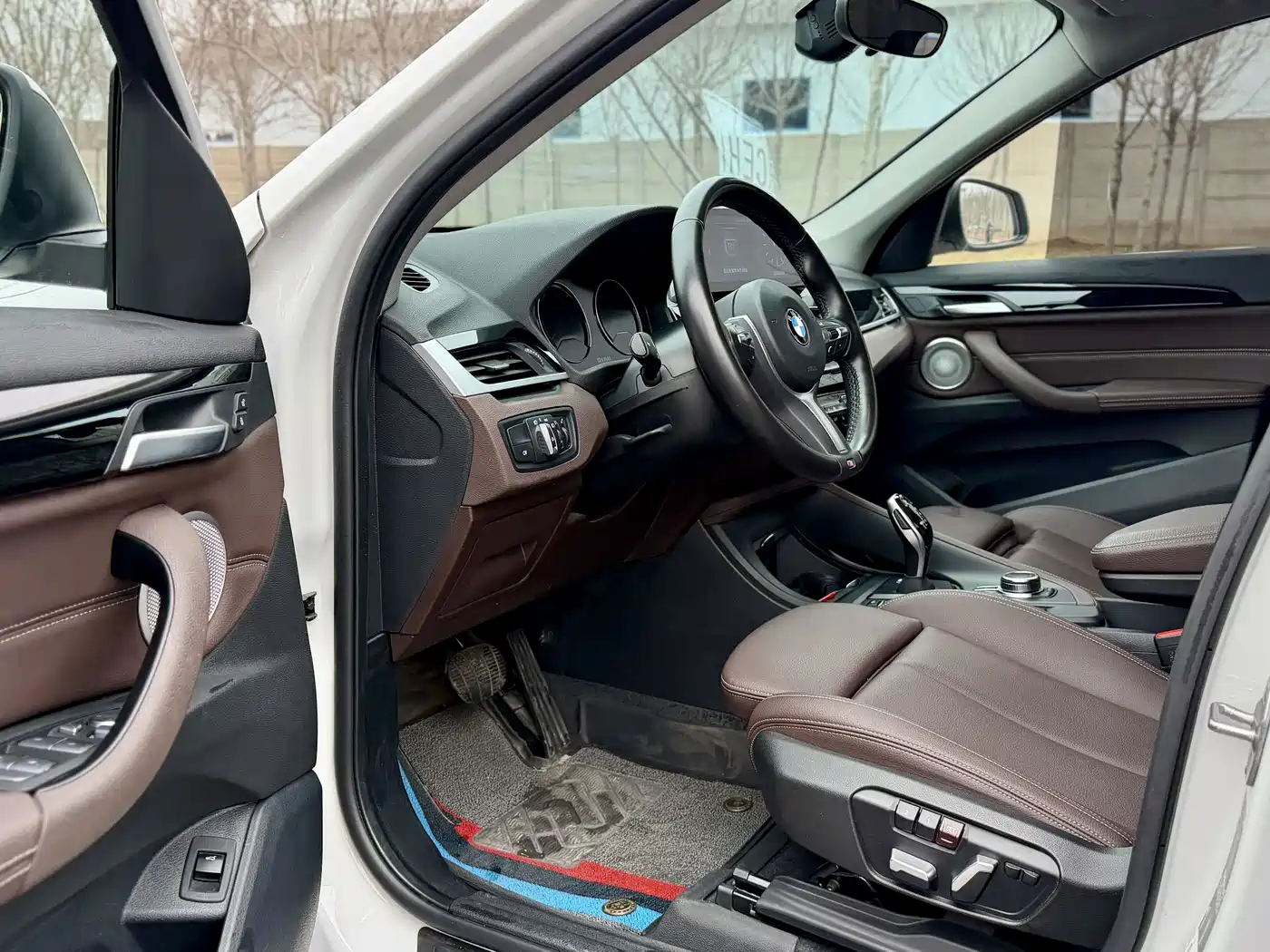 BMW X1 2022 sDrive25Li Leading фото 4