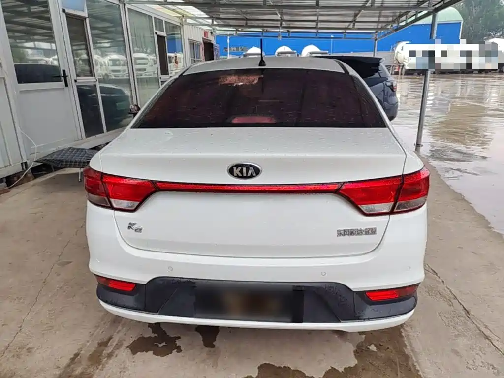 Kia K2 2018 2017 Sedan 1.4L MT 15th Anniversary Special Edition GLS