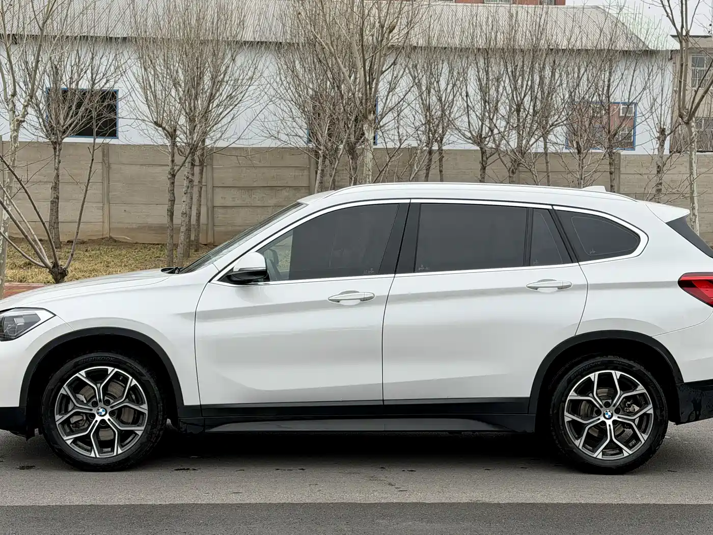 BMW X1 2022 sDrive25Li Leading фото 21