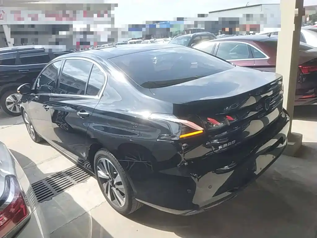 صورة 5 - Peugeot 408
